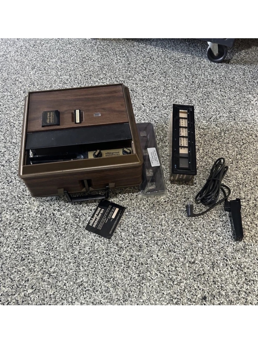 Vintage Nikkormat GC-2 Autofocus Slide Projector Nikon Remote NOS 60s Deadstock